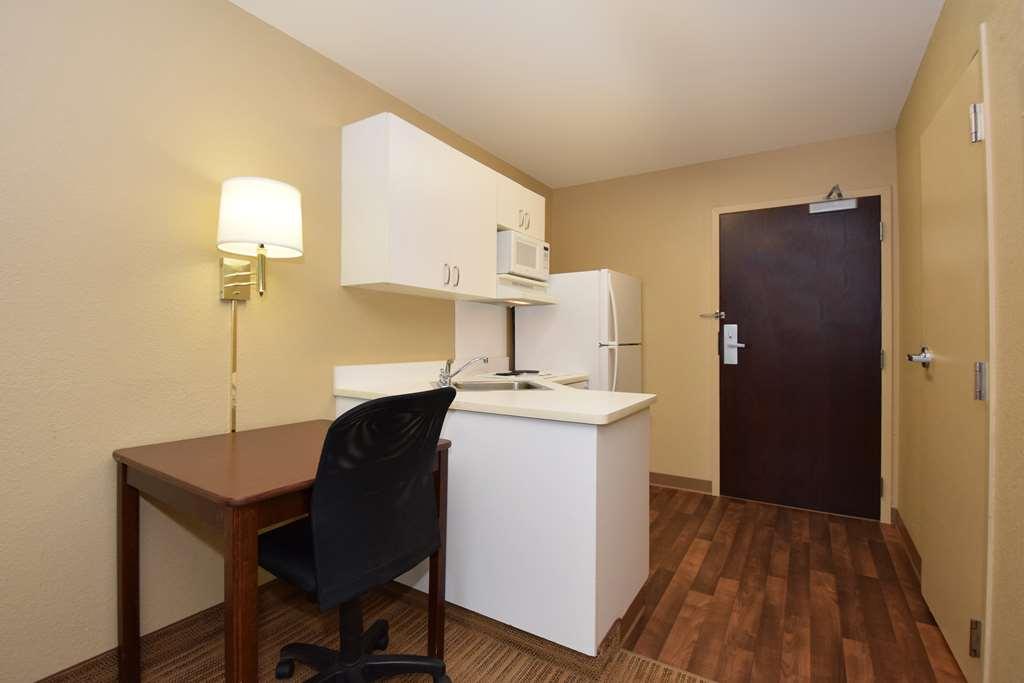 Extended Stay America Suites - Detroit - Canton Room photo