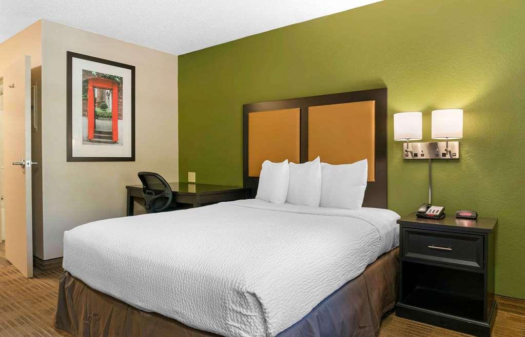 Extended Stay America Suites - Detroit - Canton Room photo